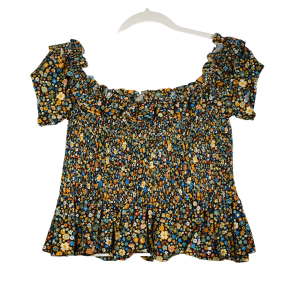 BCBGeneration Blouse Women Large Black Floral Smocked Ruffles Cropped Boho - Picture 7 of 8